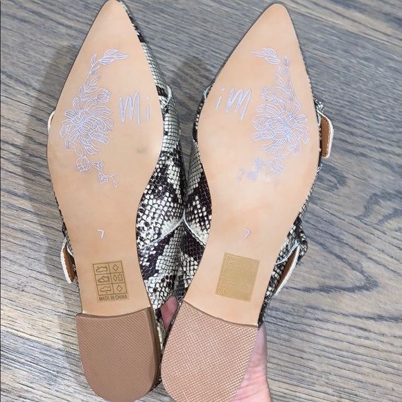 NIB Hannah Snake Mules by Mi.iM - Picture 4 of 5